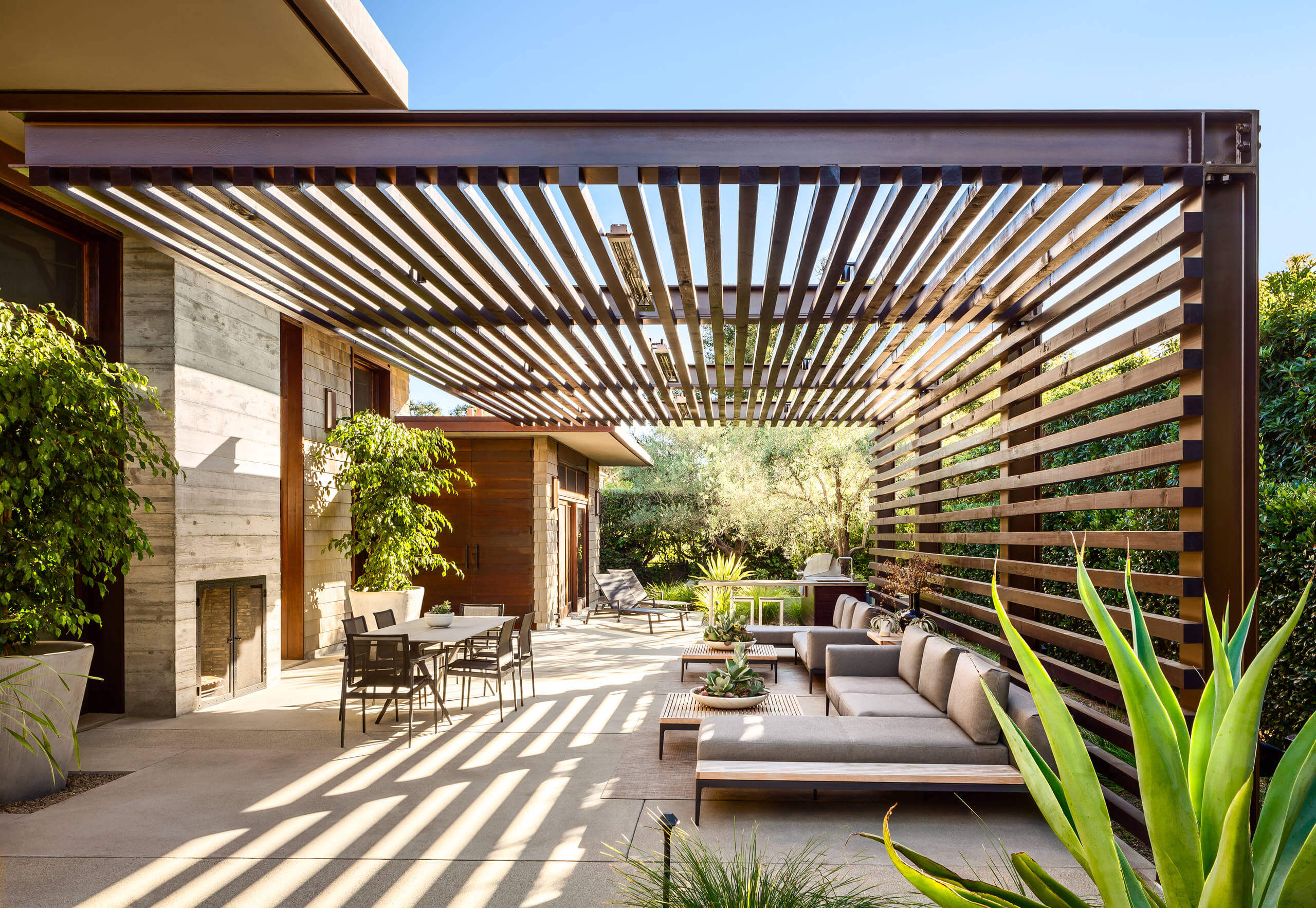 pergola builders in Sydney